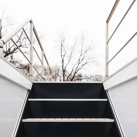 Deine Schwimmende Auszeit Auf Dem Wasser - Festlieger Hausboot Tortuga * Dömitz
