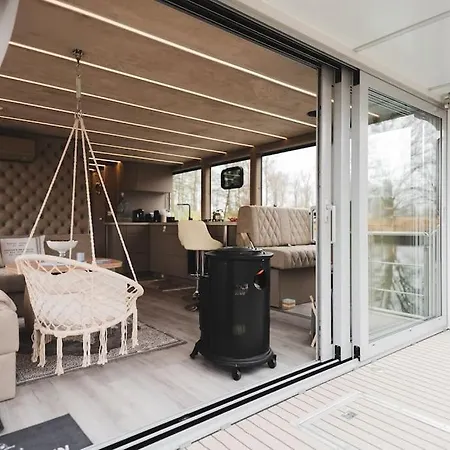 Botel Deine Schwimmende Auszeit Auf Dem Wasser - Festlieger Hausboot Tortuga *