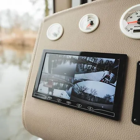 Botel Deine Schwimmende Auszeit Auf Dem Wasser - Festlieger Hausboot Tortuga